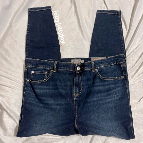 Torrid Super Soft Dark Wash MidFit Super Skinny Jean 18R - Picture 3 of 8